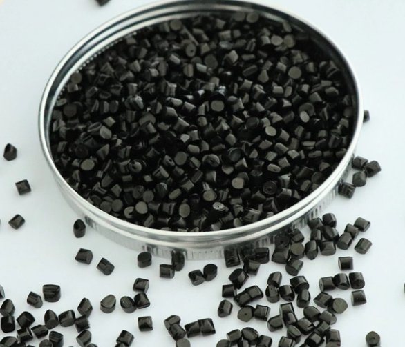 Polyethylene Particles with Carrier Carbon Black Masterbatch for Plastic LLDPE