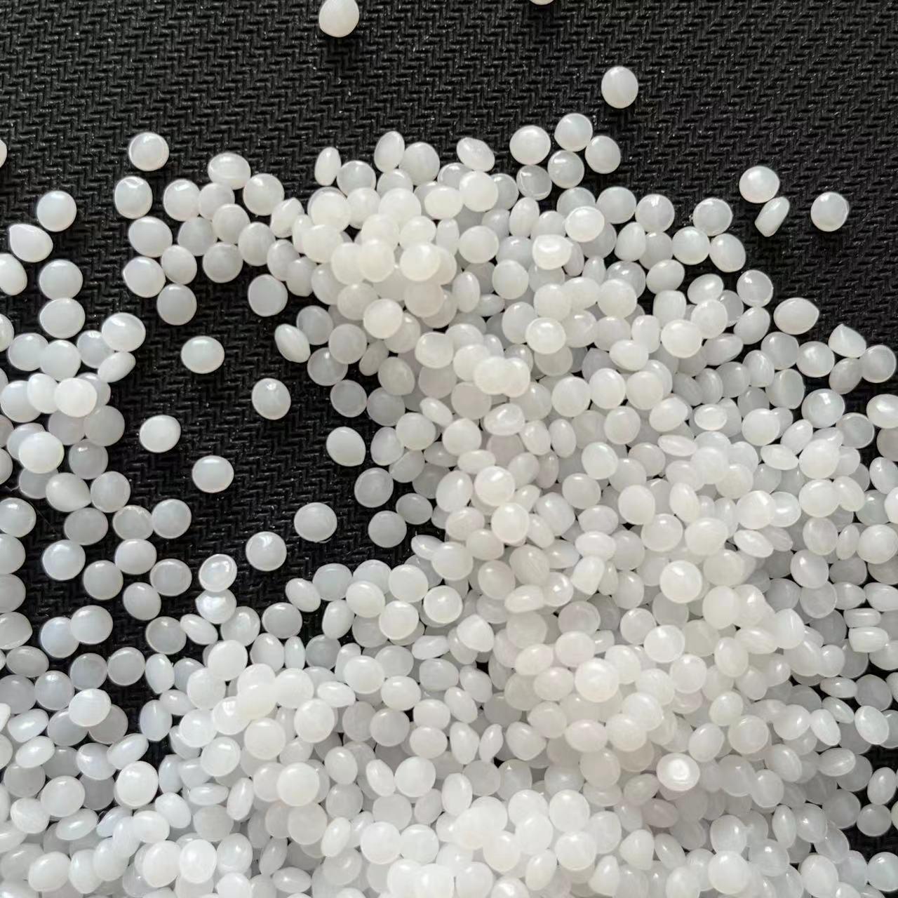 
Cheap Price HDPE Granules Raw Material Anti-Moisture Desiccant Masterbatch HDPE for Plastic
