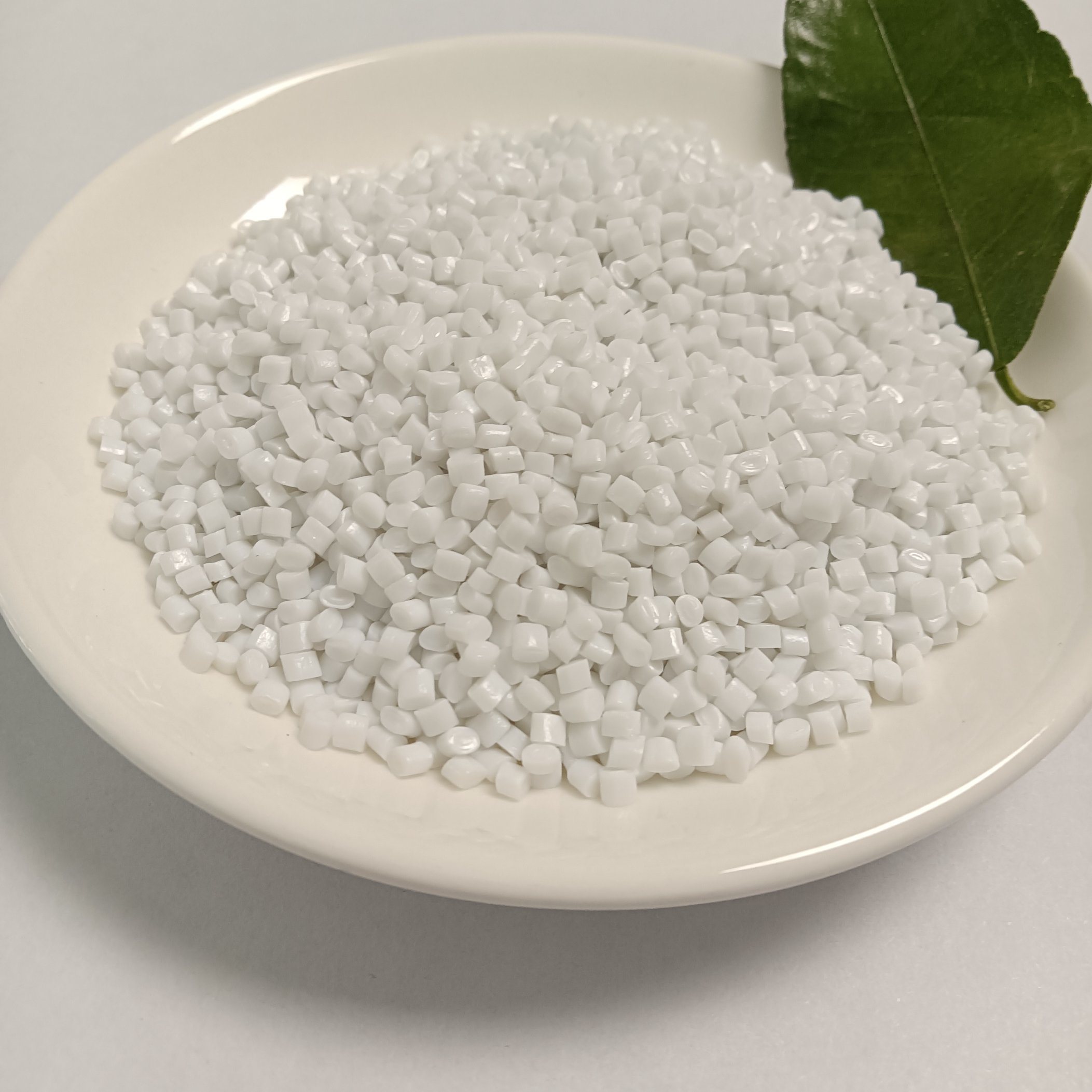 HIPS Factory Price Recycled Raw Material Virgin Polystyrene HIPS GF10% Fr V0 HIPS Granules