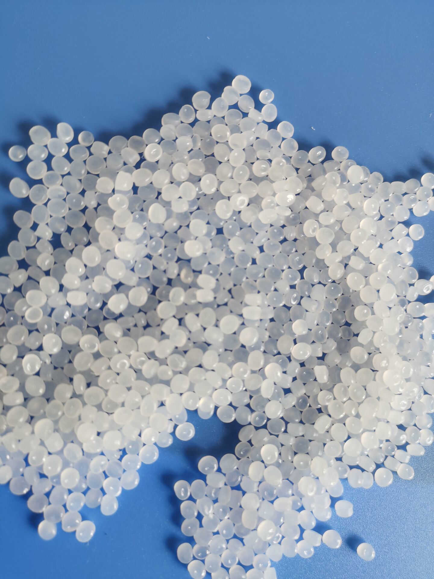 Recycled and Virgin LDPE Low Density Polyethylene Resin Plastic Raw Materials HDPE LDPE Low Price