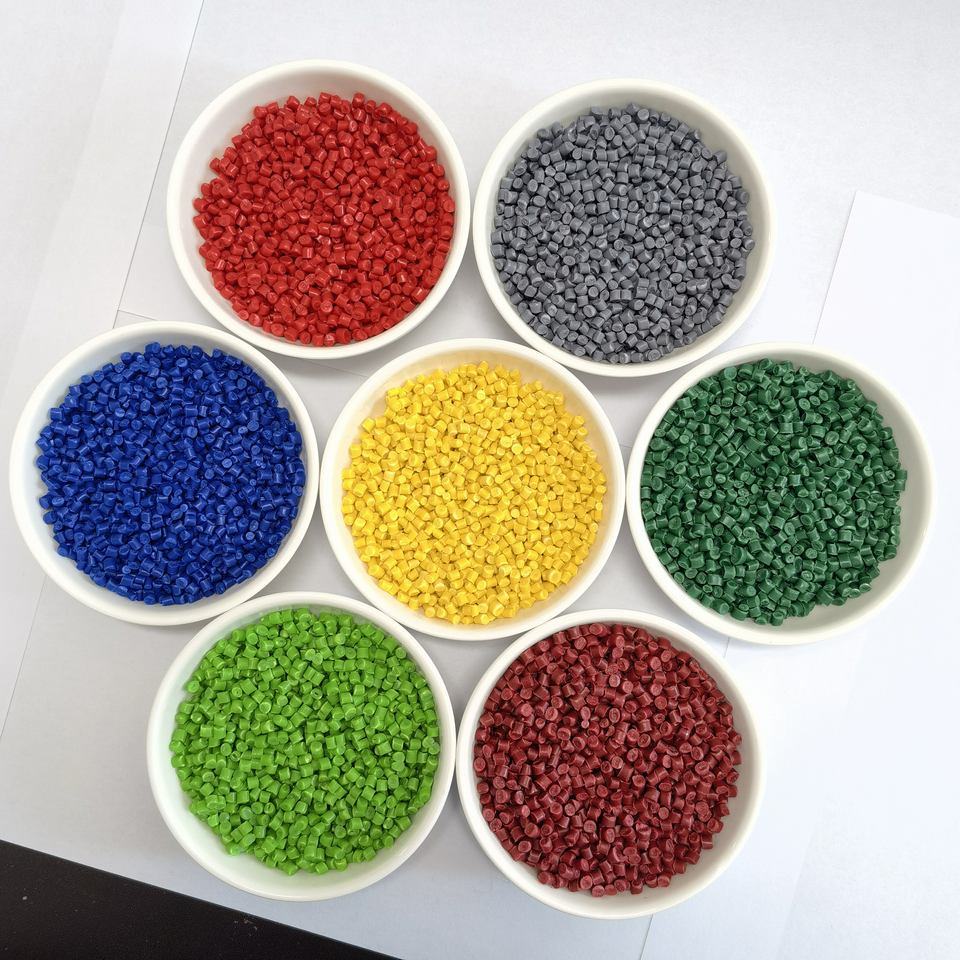 PE / PP / PS / ABS Color Plastic Masterbatch Price PP Granule Flame Retardant Masterbatch