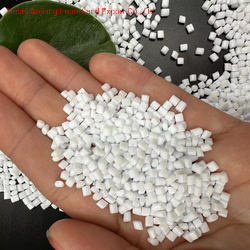 China 
Polyethylene Terephthalate Pet Granules with Natural Color Bottle Grade Pet Resin with Excellent Transparency
manufacture and supplier