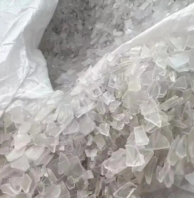 Extruded Blow Molded Water Bottle Plastic Raw Materials Pet Chips From China